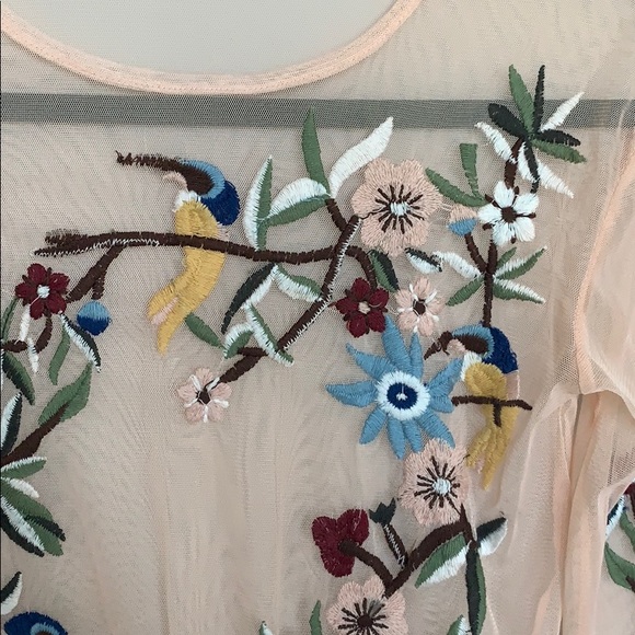 ⭐️SOLD⭐️Sheer Embroidered Top - Picture 2 of 4
